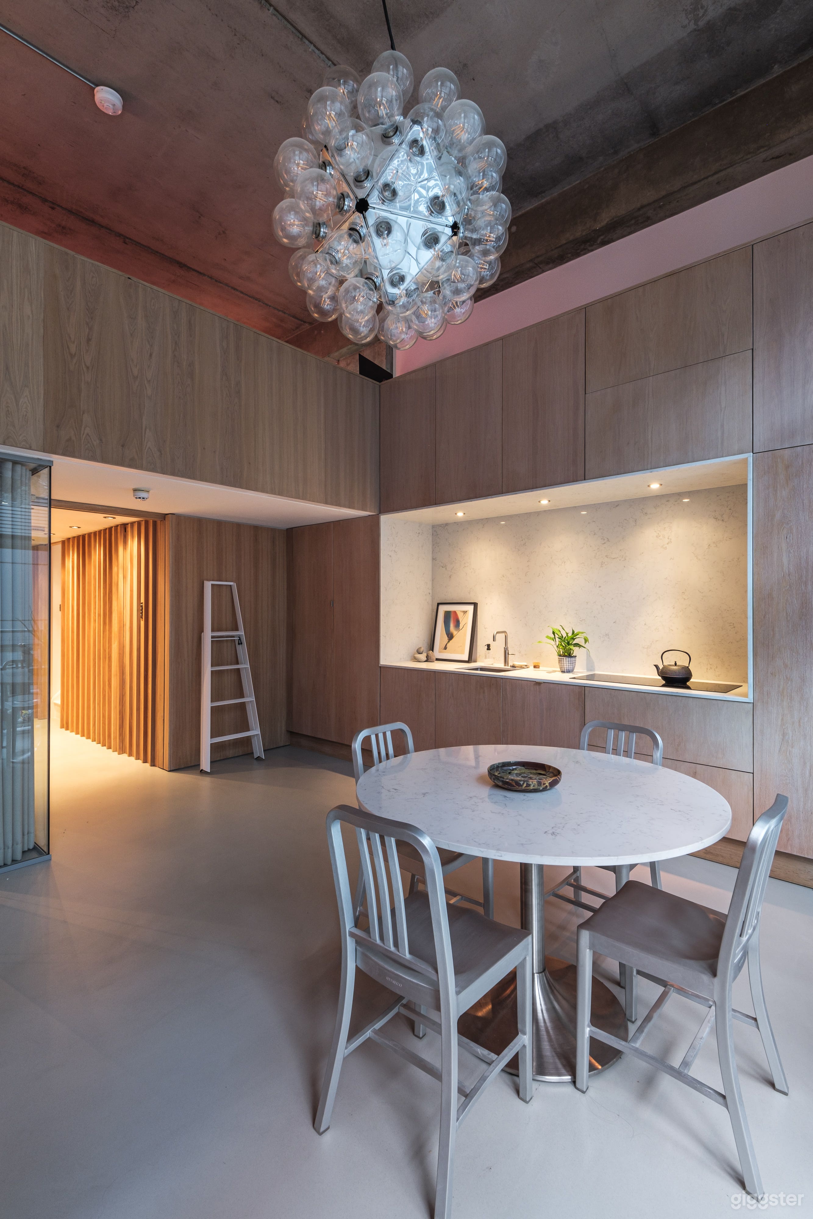 Industrial Luxury Loft - Premium Film &amp; Photo Location Photo 1