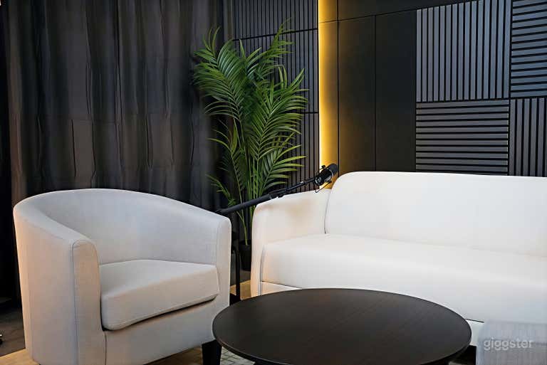  Studio A - Multi-Purpose Production Space for 4 Guests 