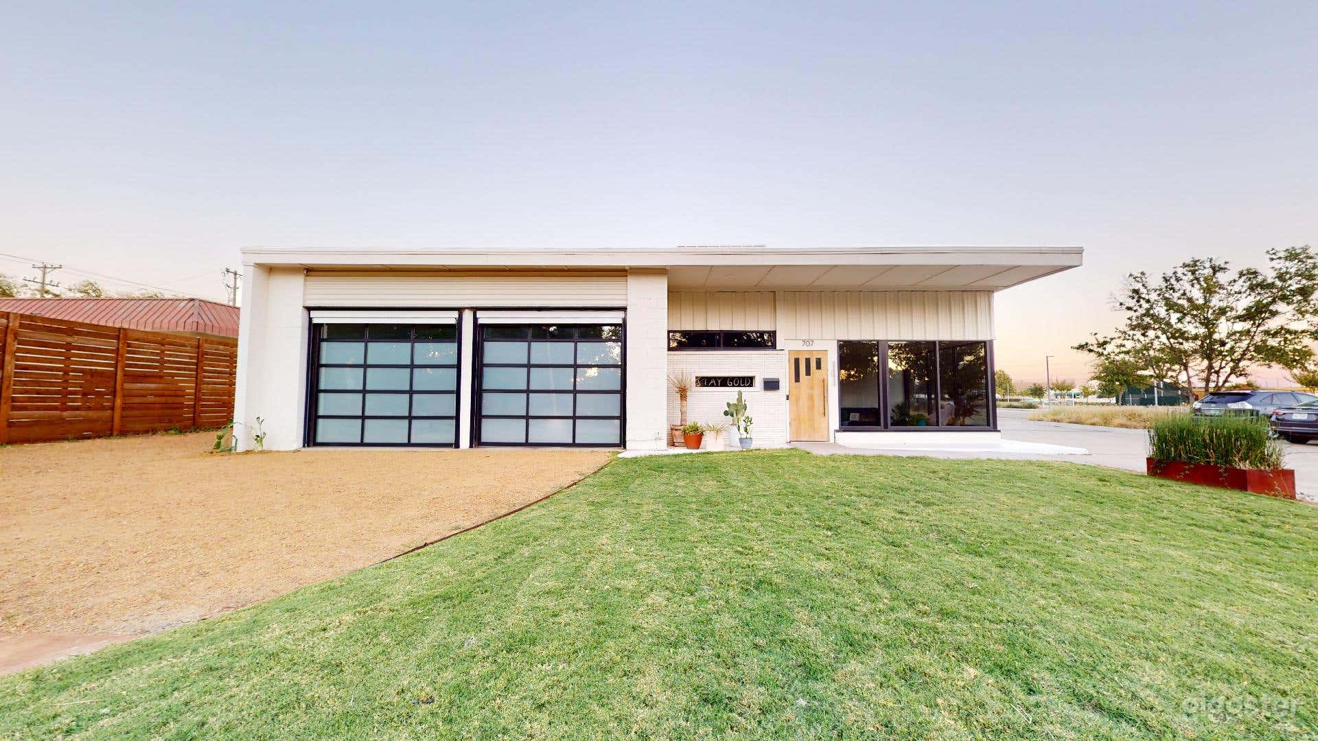 Mid-Century, California-Ranch Styled Studio/Event Space Photo 1