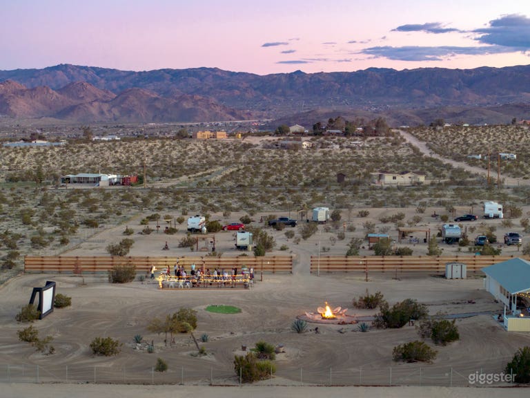  Sol & Santosha - Retreat and Production Space in Joshua Tree 