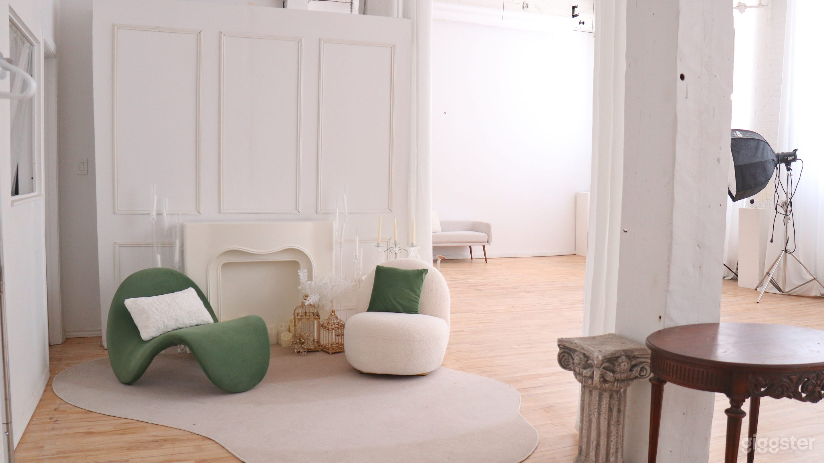 Natural light loft Photo & Event Studio Photo 4