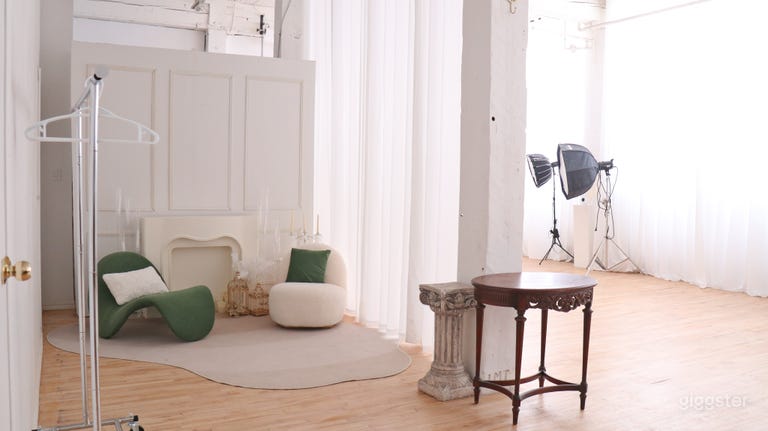  Natural light loft Photo & Event Studio 