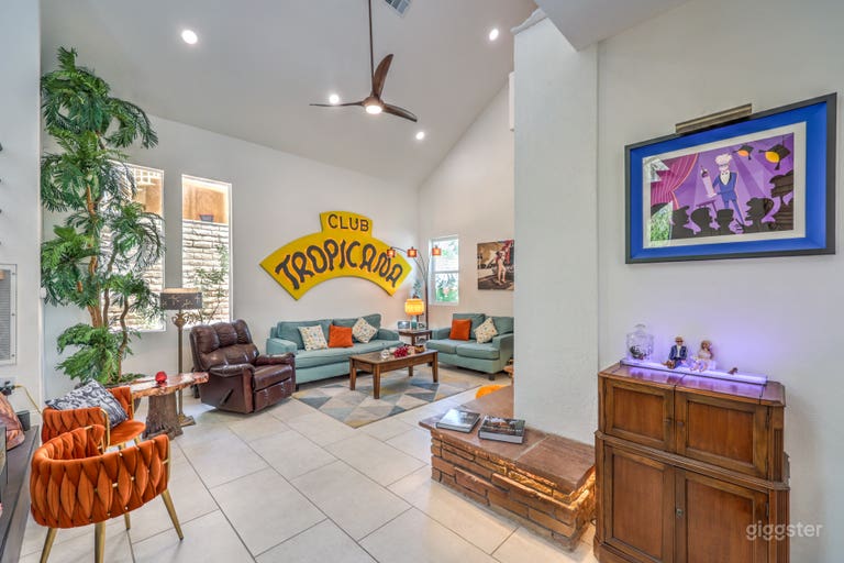  Vegas Mid-Century Mansion on 1/2 an Acre 