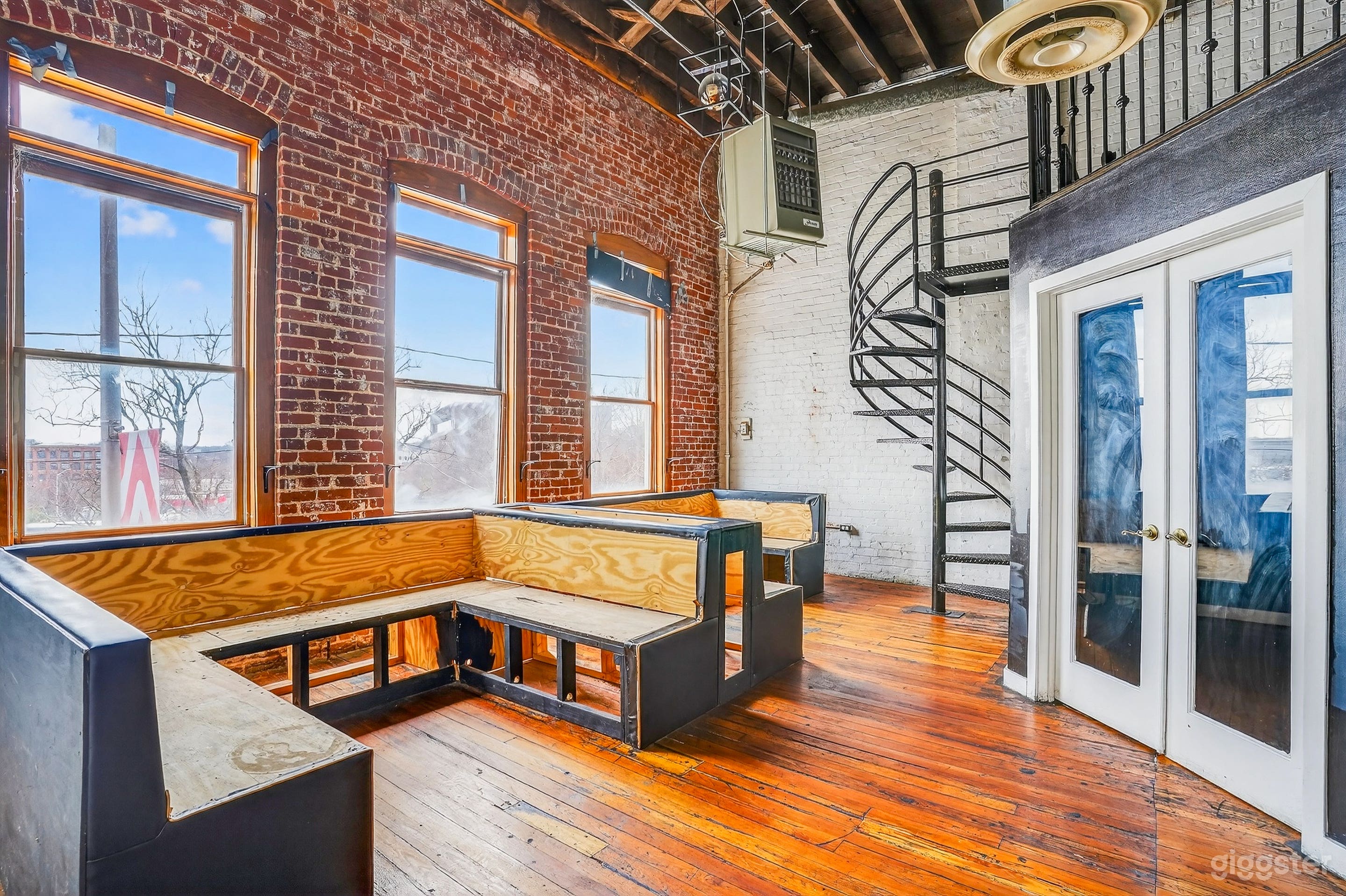 Space For Filming, Events And Meetings Above Restaurant Photo 1