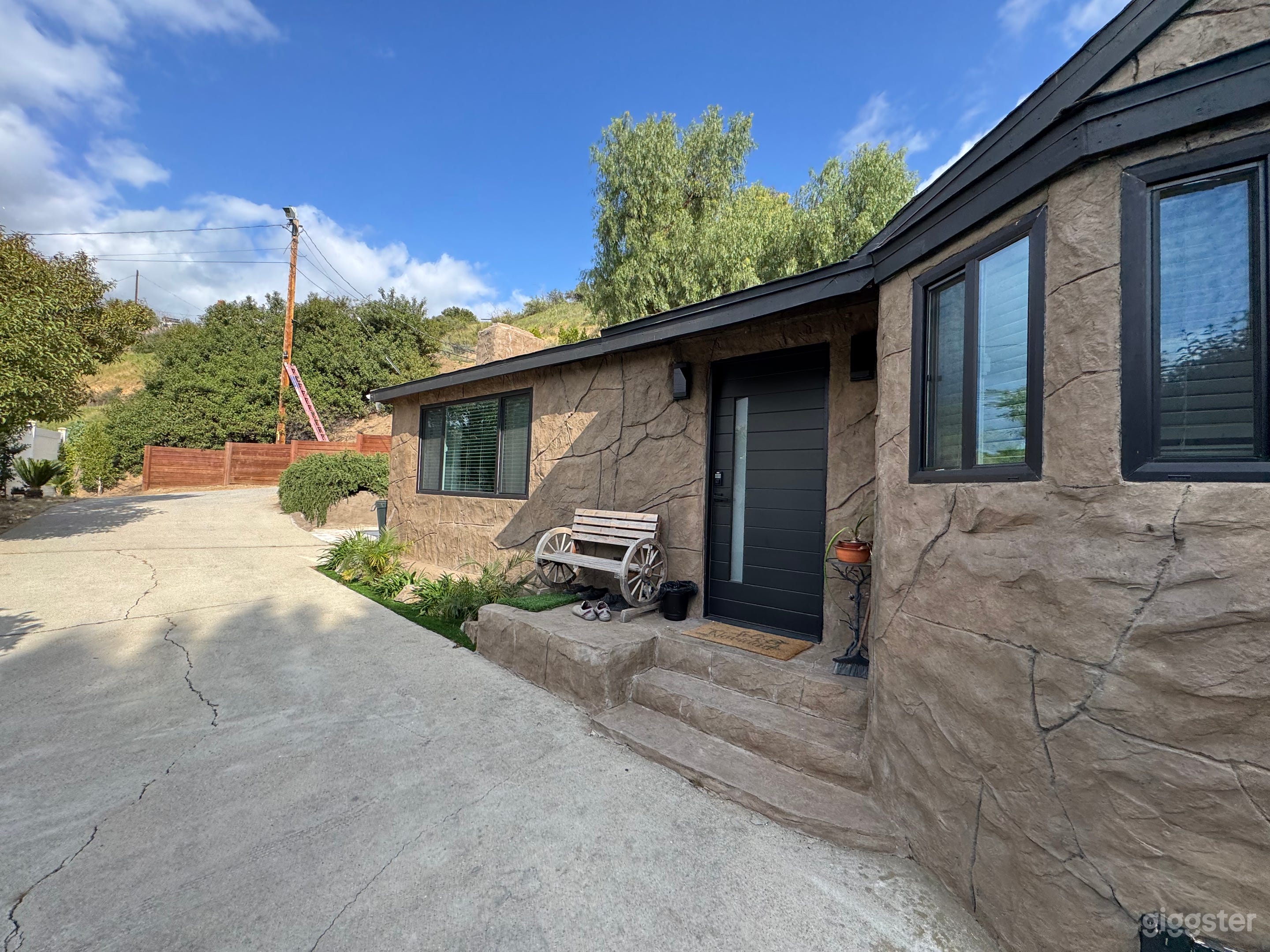 One of a kind ranch for filming Photo 1