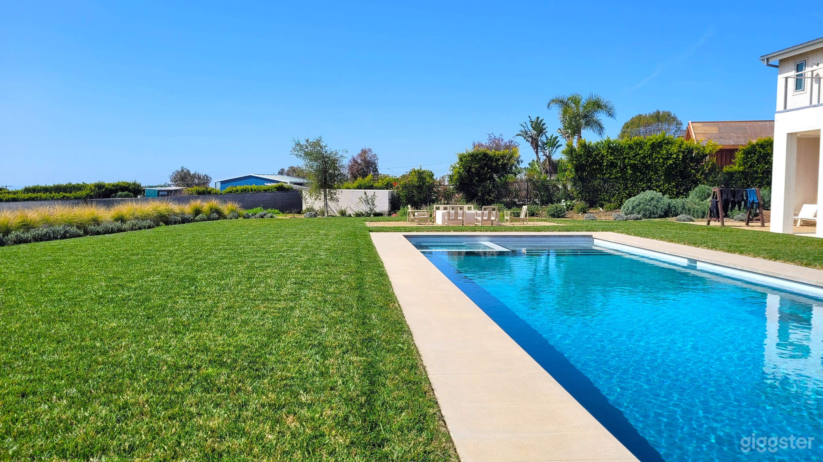 #404 Modern Malibu Photo 4