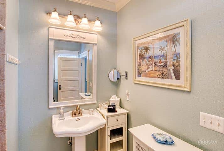  Happy Harbor Breeze Suite Room  