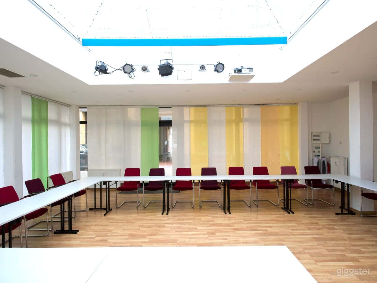 The meeet Workshop Pavillon: 100 sqm space for events, press conferences, meetings 