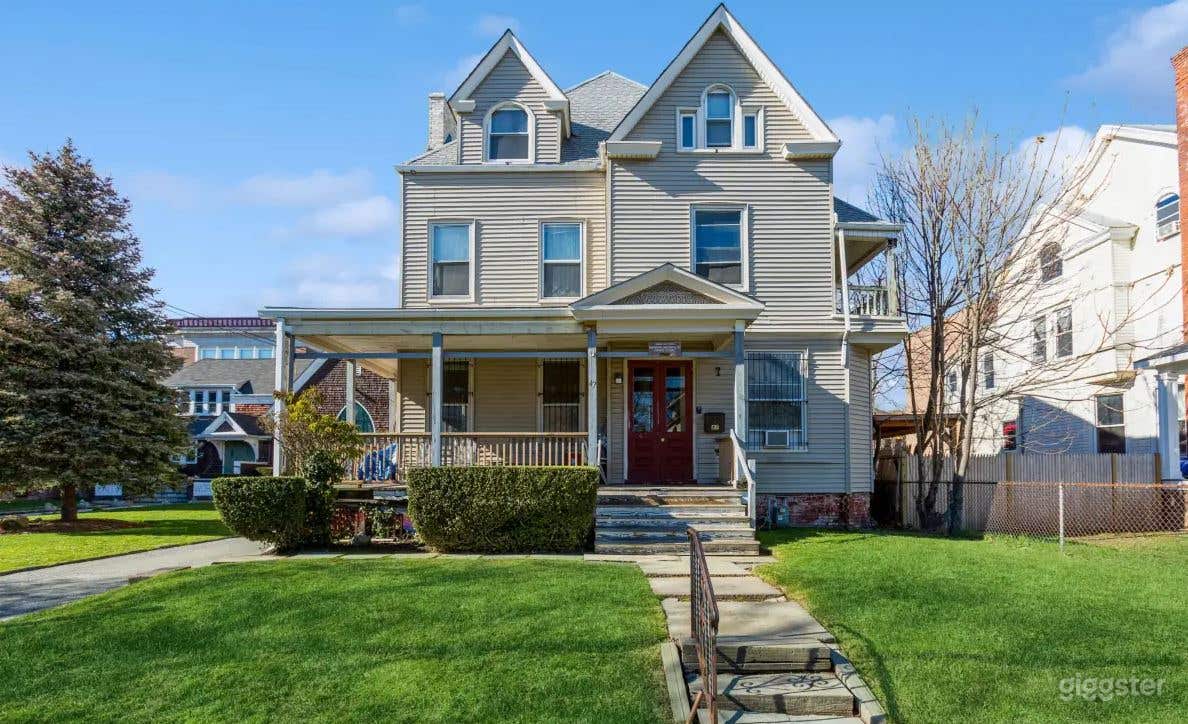 The Hale House Photo 4