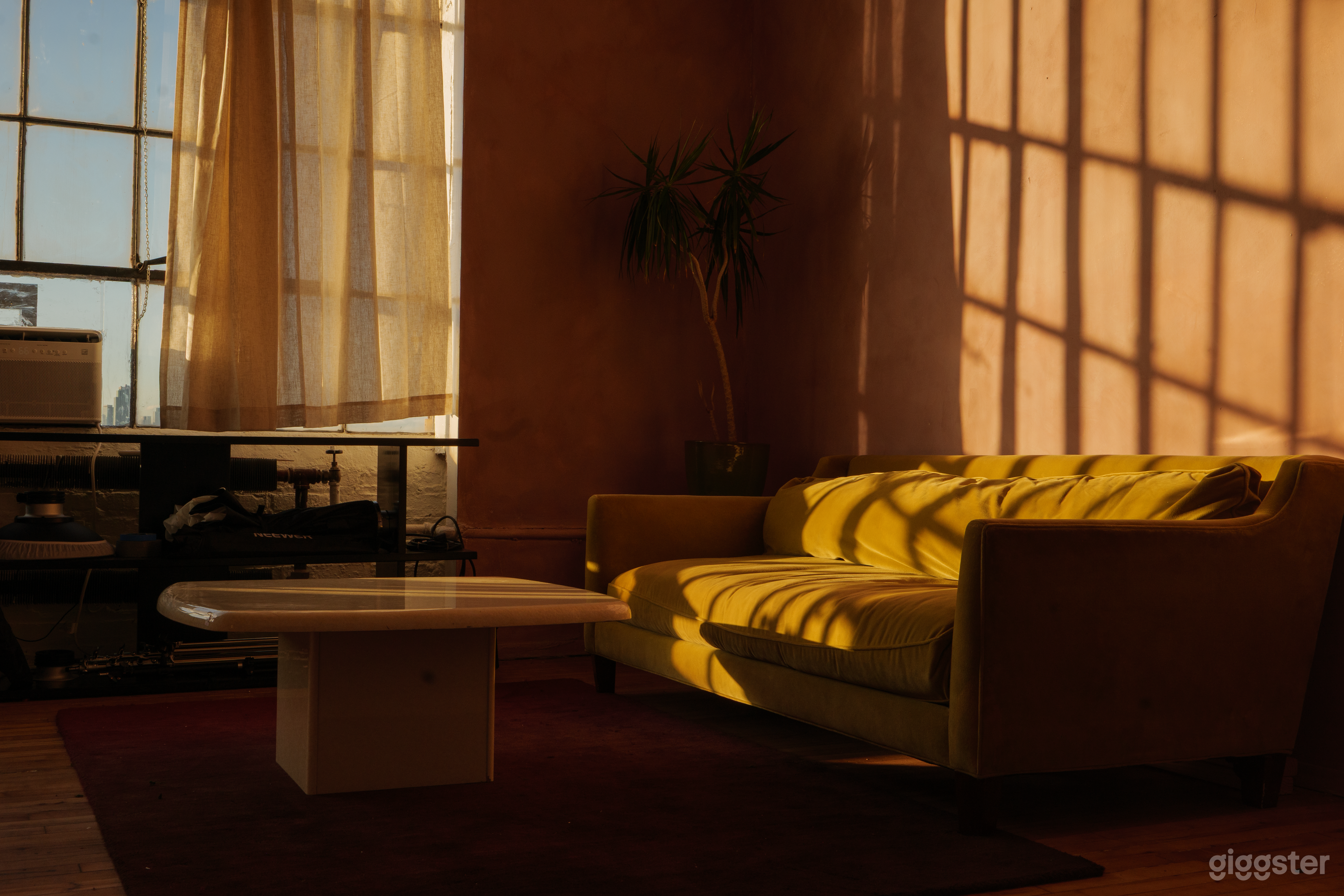 Chic Photo Studio with Huge North Facing Windows and Iconic Photo 4