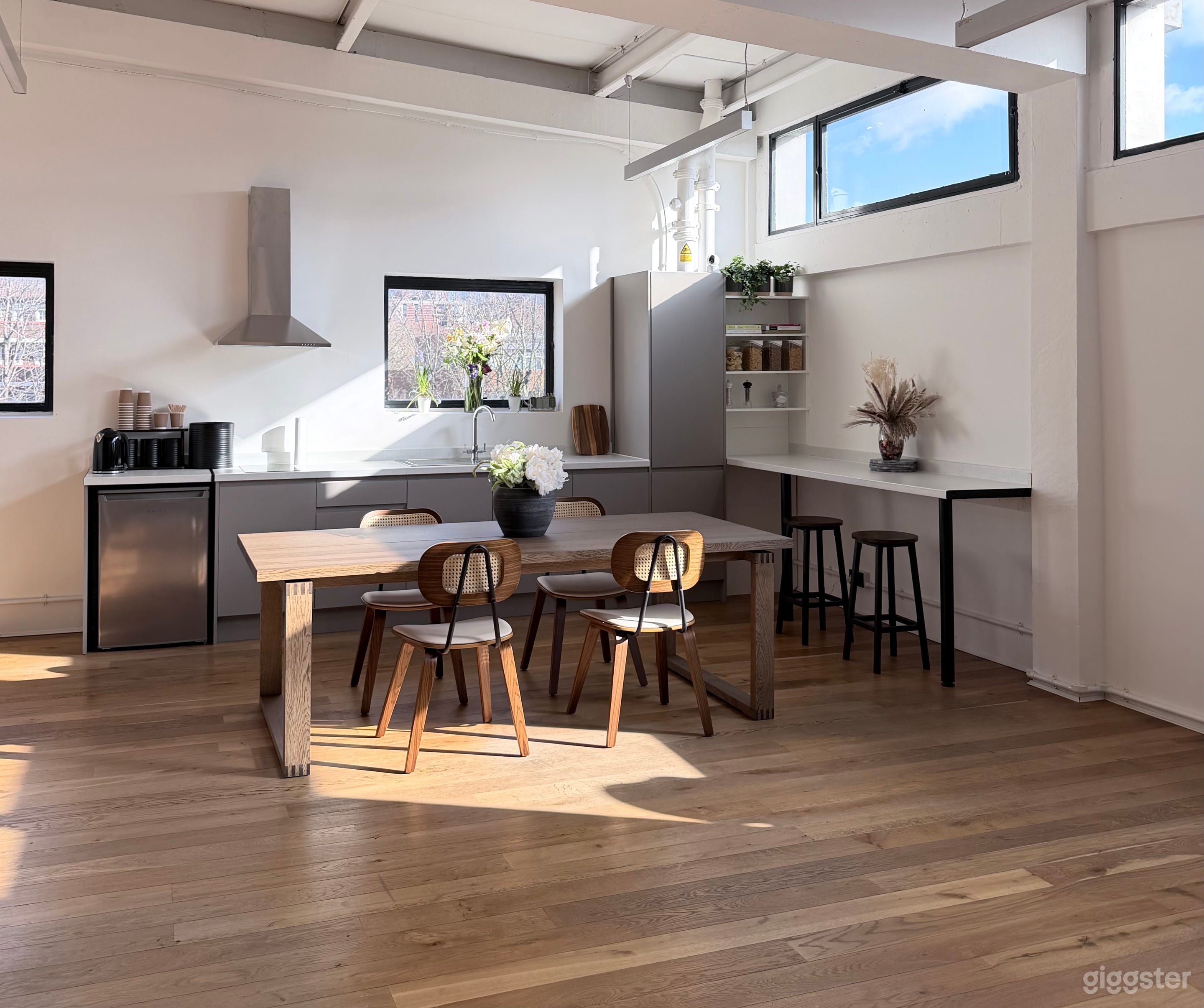 Aesthetic Sunlight Lifestyle -Havelock Aura Studio Photo 4