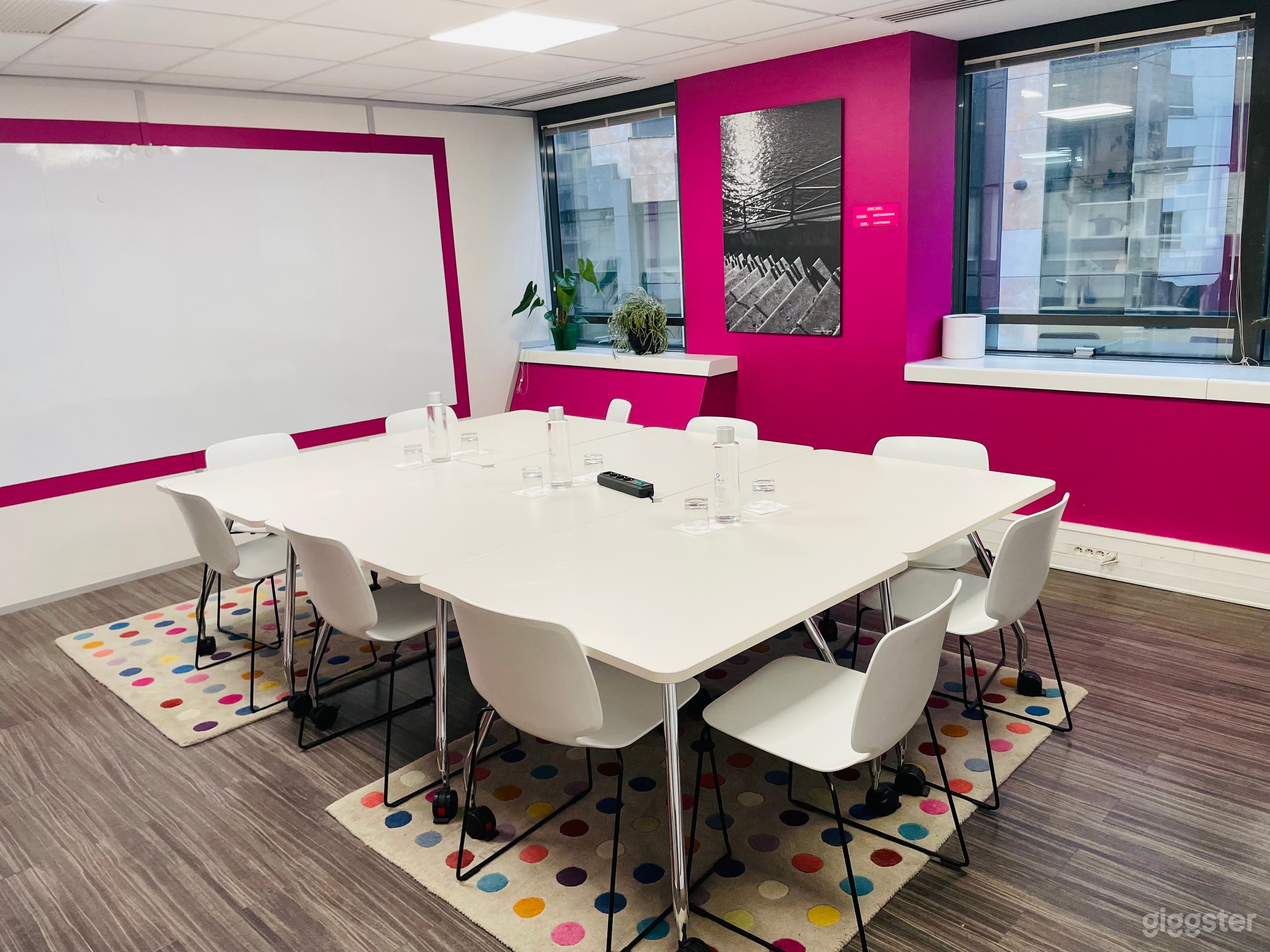 Floating Island Room 26m² Photo 2