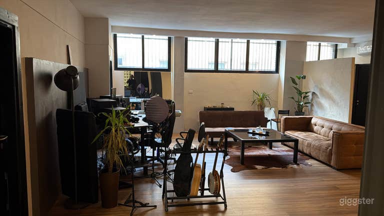  It's WOWSTUDIO LOFT 