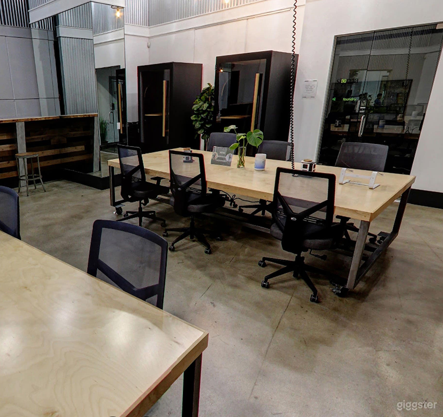 Versatile Multipurpose Room Photo 3