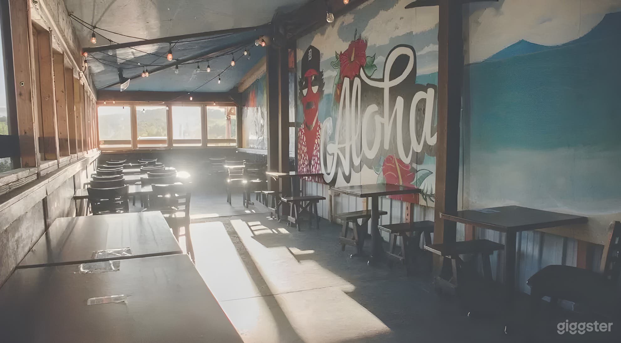 Tom Selleck Suite- A Tropical Lounge Photo 1