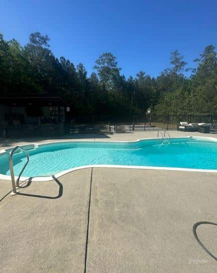 Tropical Mansion Pool Photo 3
