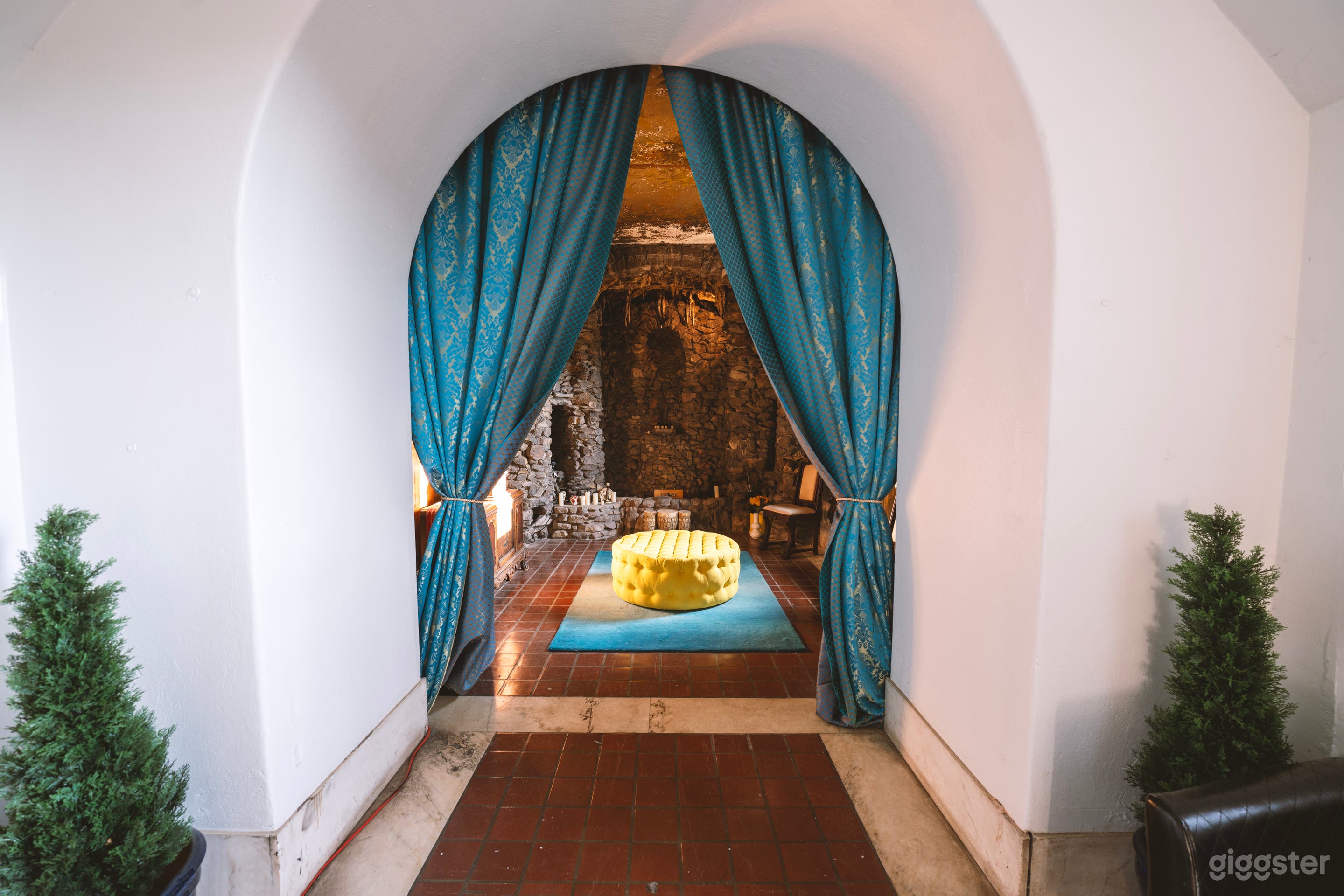 Indoor Grotto with all Original Stone and Murals Photo 3