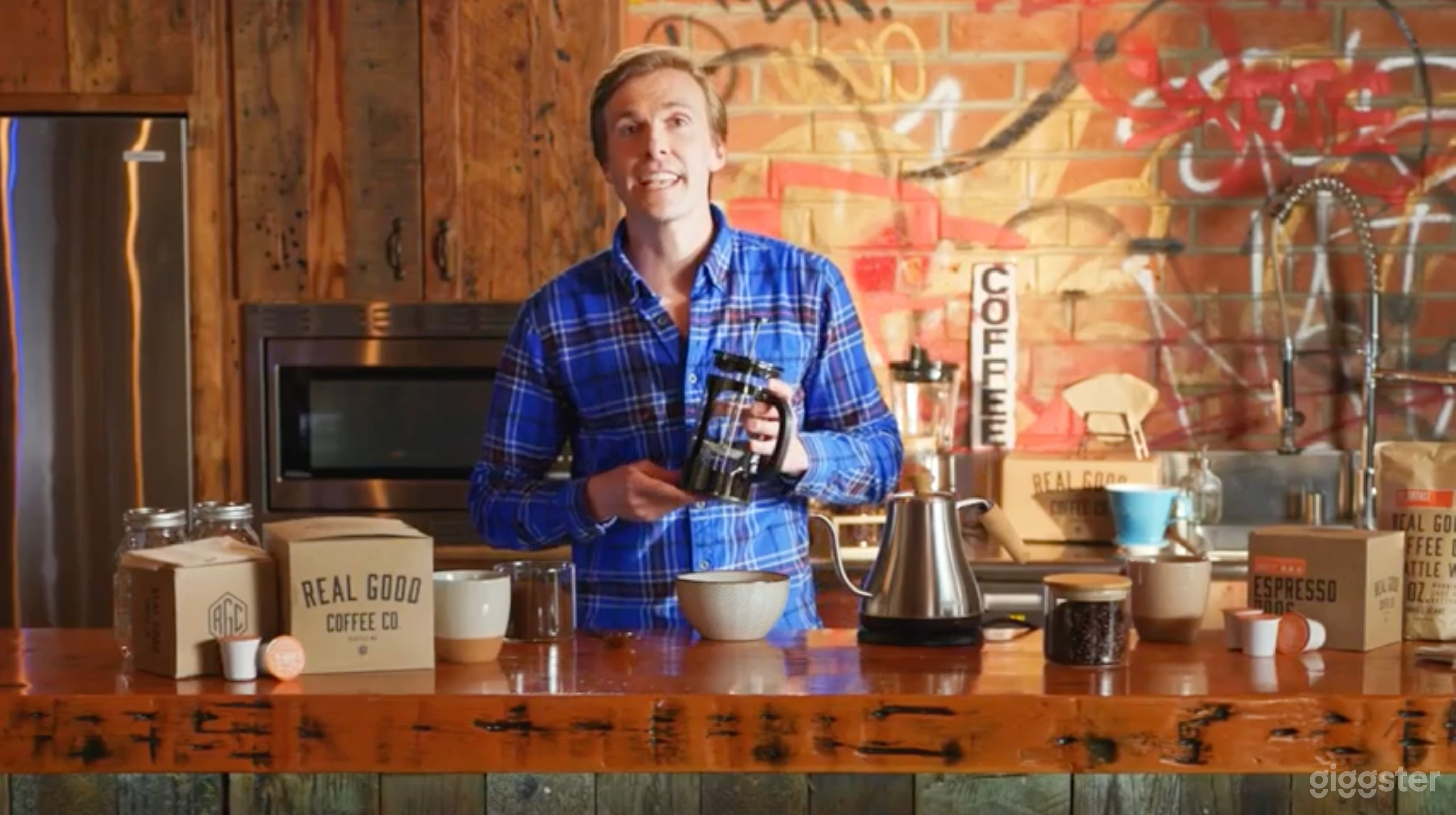 Silver Lake Test Kitchen + Graffiti Wall Photo 1