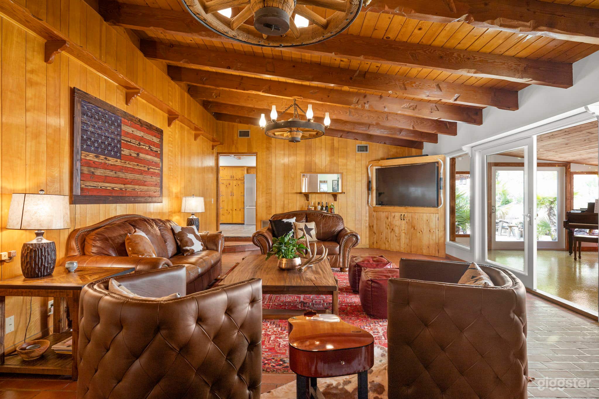 Johnny Cash's Former Iconic House (Only)  Photo 3