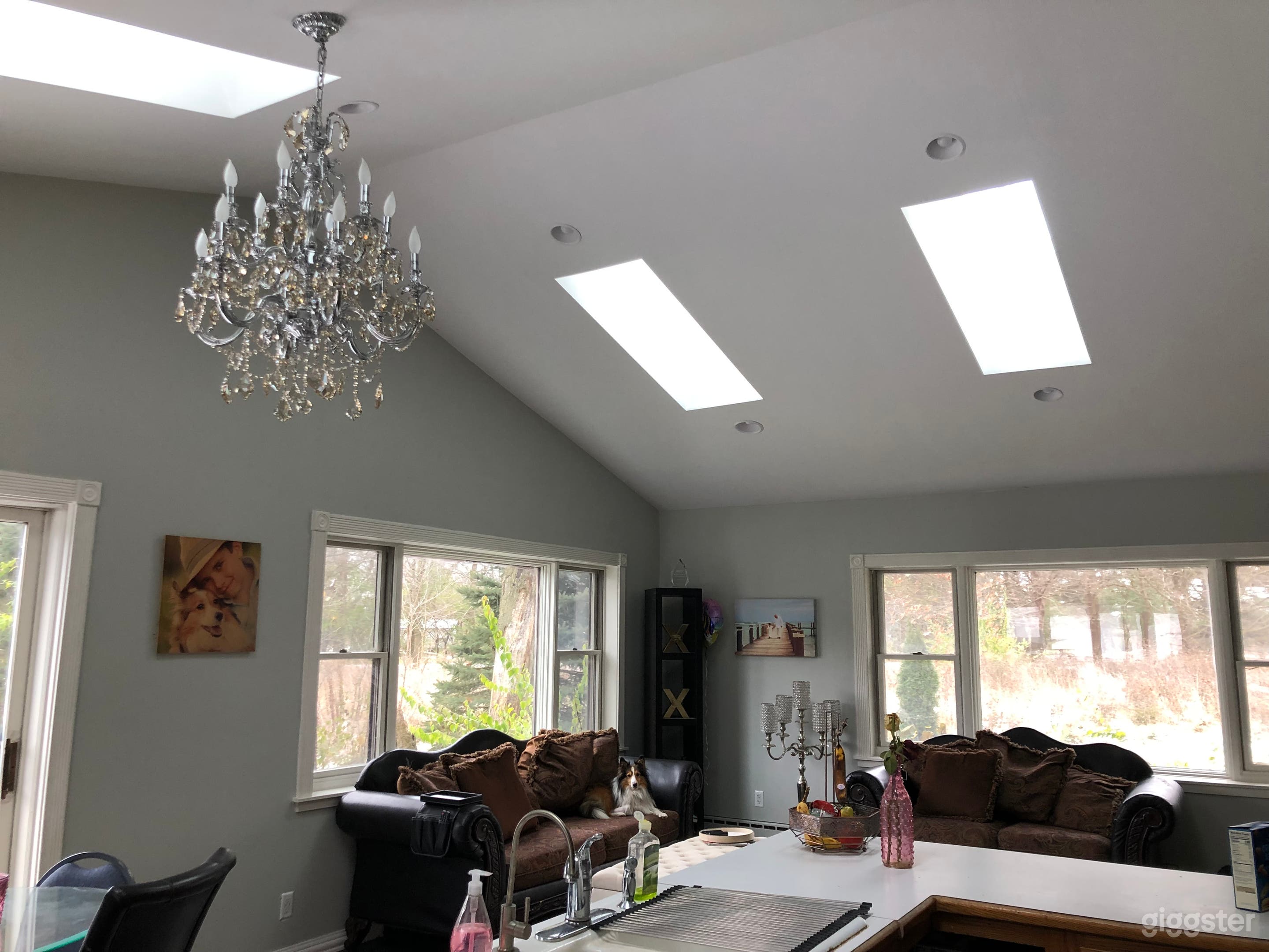 Modern home on 5 acre wooded lot- with victorian  Photo 1