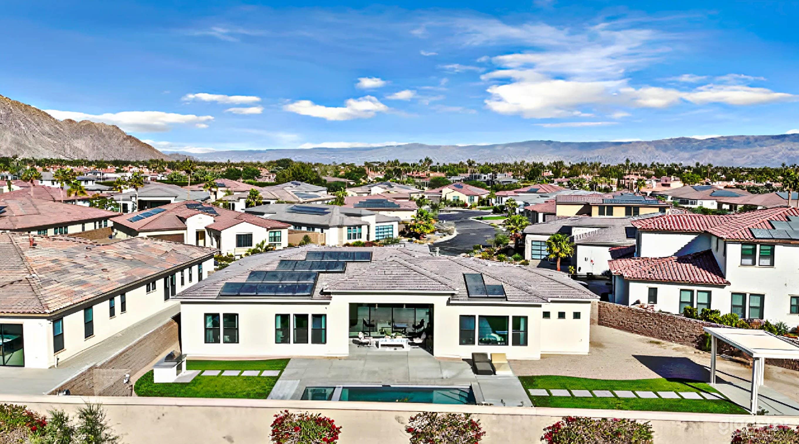 Luxury Desert Retreat in La Quinta Photo 1