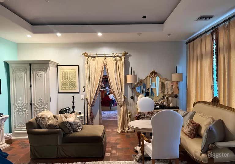  Vintage European Cinematic House in Beverly Hills 