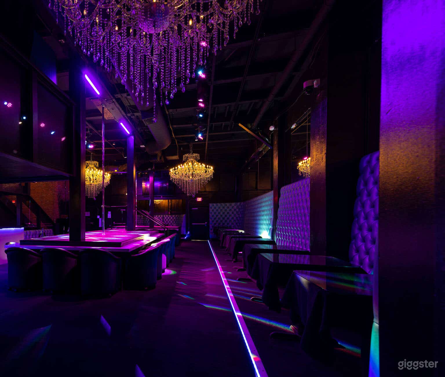 Private Downtown Portland Bar & Lounge Photo 3