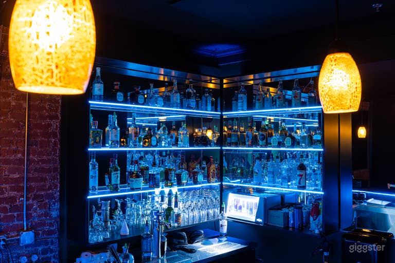  Bar y Salón Privado en el Centro de Portland 