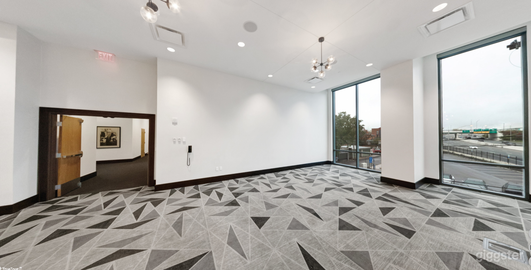 Hamilton Junior Ballroom Photo 4