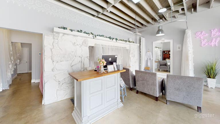  Luxurious Bridal Boutique Shop 