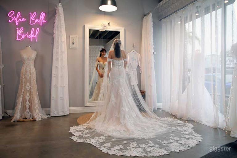  Luxurious Bridal Boutique Shop 