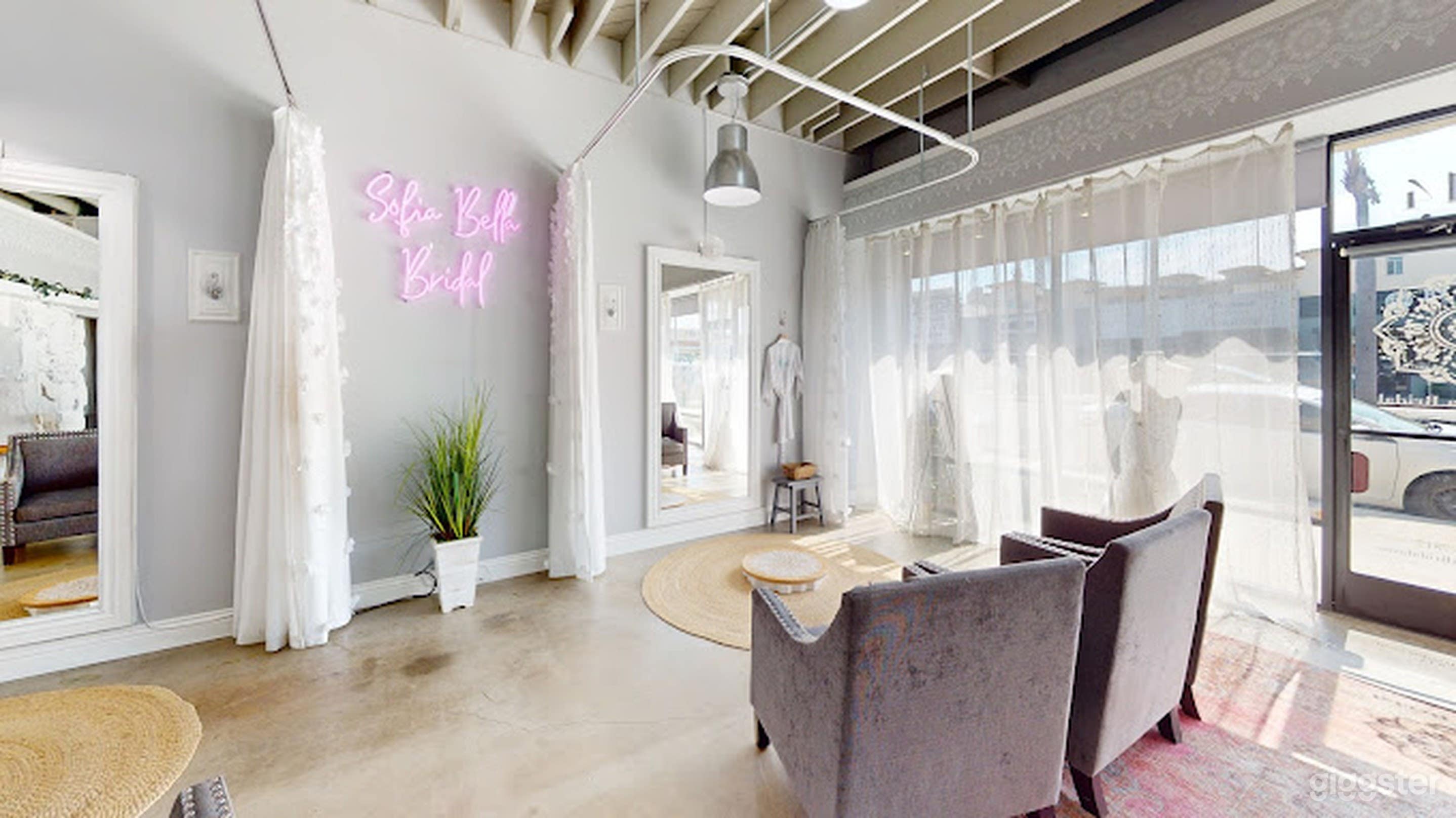 Luxurious Bridal Boutique Shop Photo 2