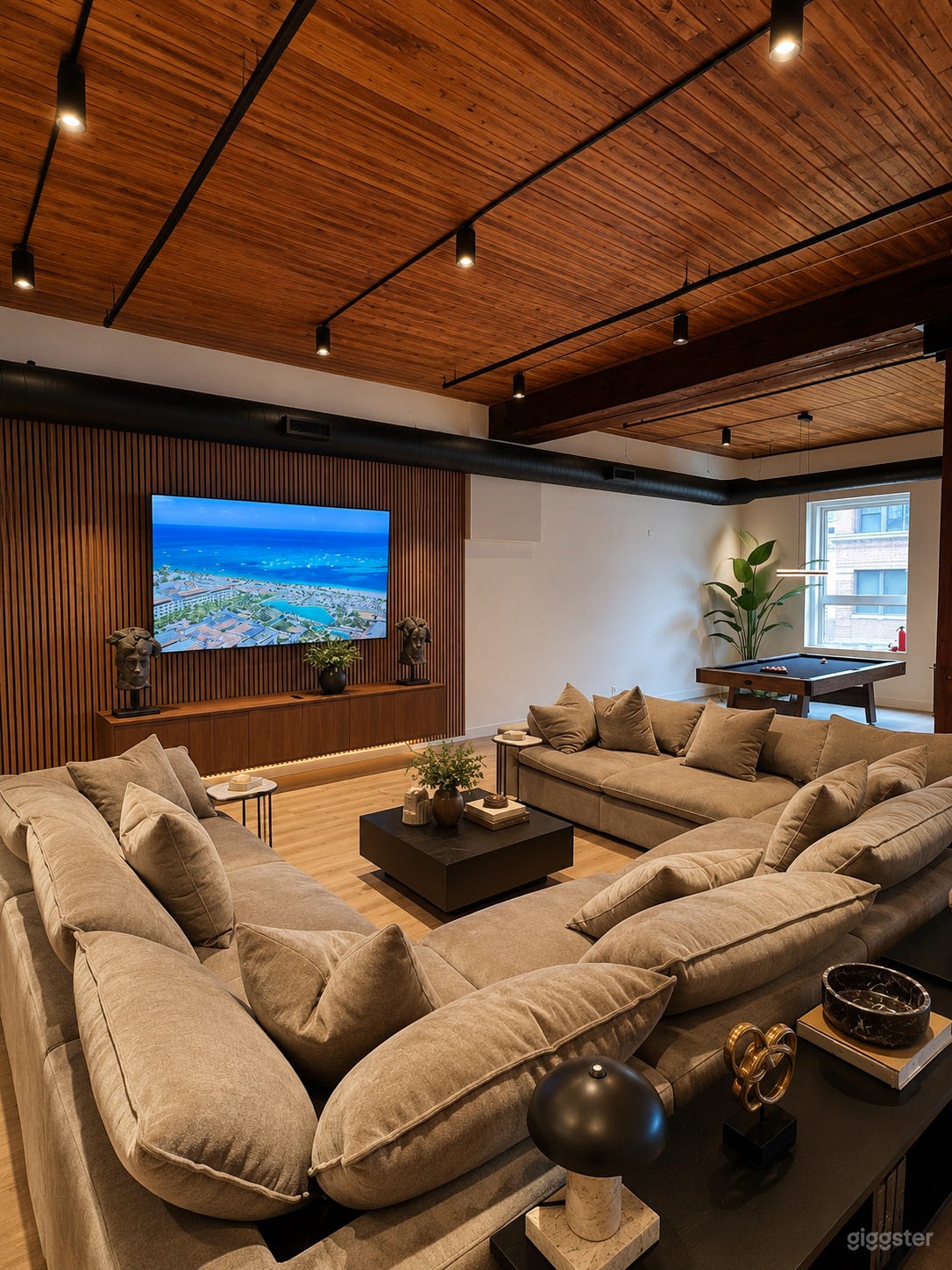Luxury Loft - Event Space Photo 3