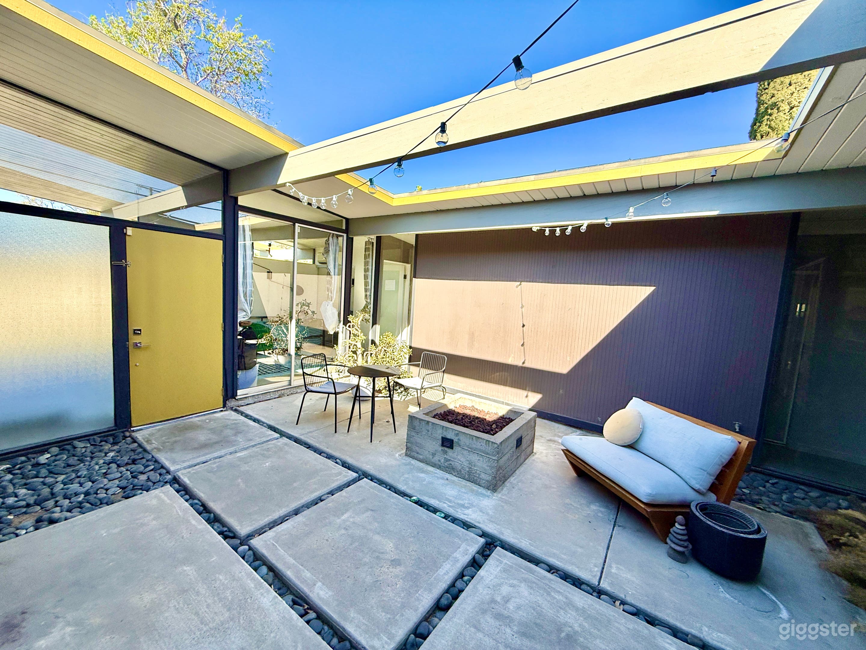 Iconic Eichler Mid-Century Modern Glass Walls Atrium Pool Photo 3