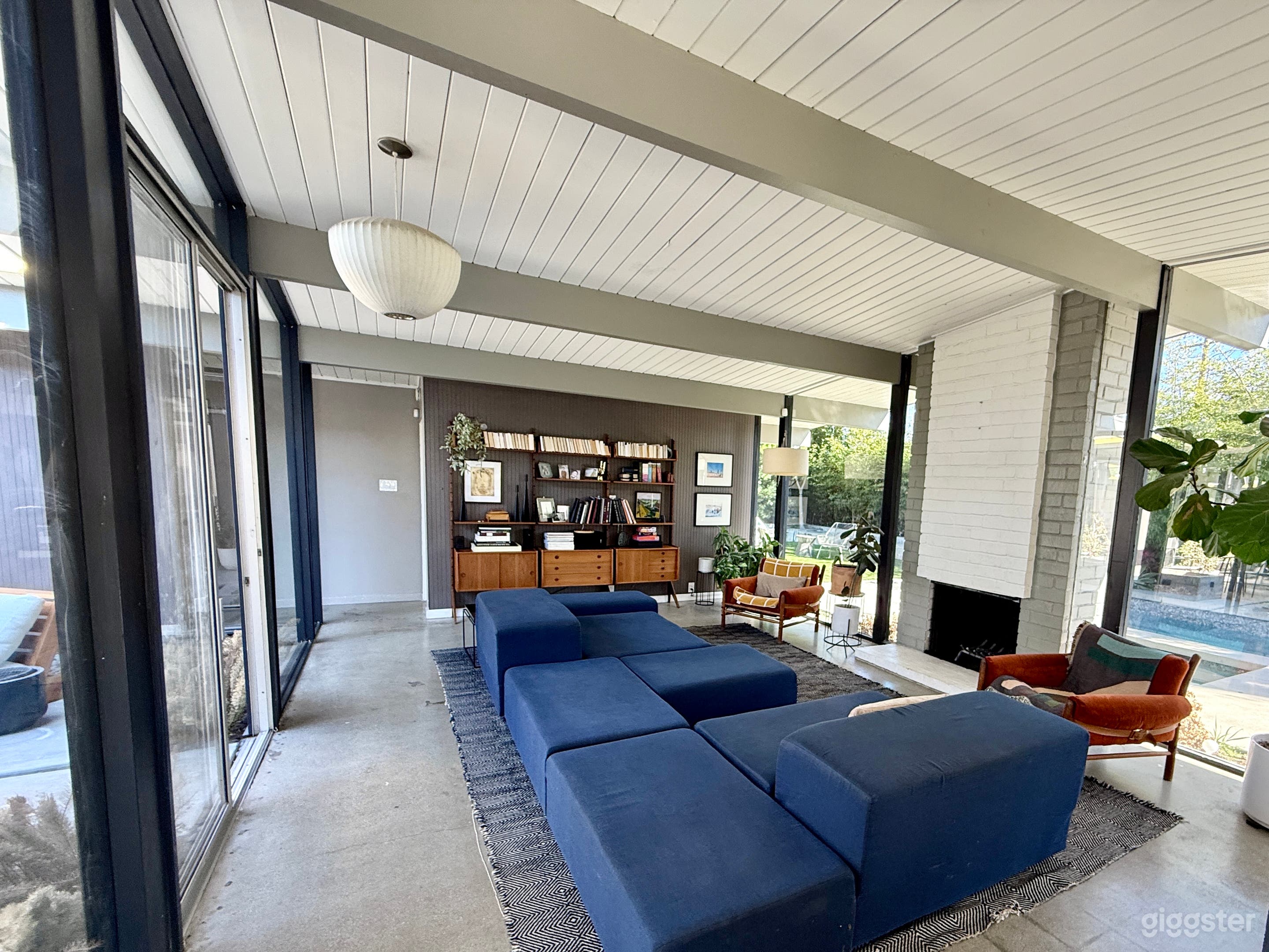 Iconic Eichler Mid-Century Modern Glass Walls Atrium Pool Photo 4