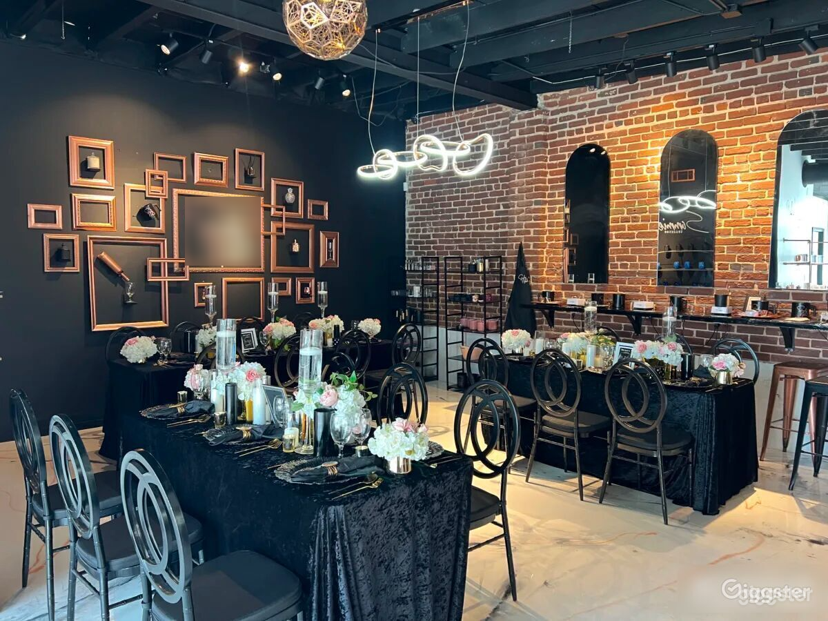 Simply Naked Candle Co. Photo 1