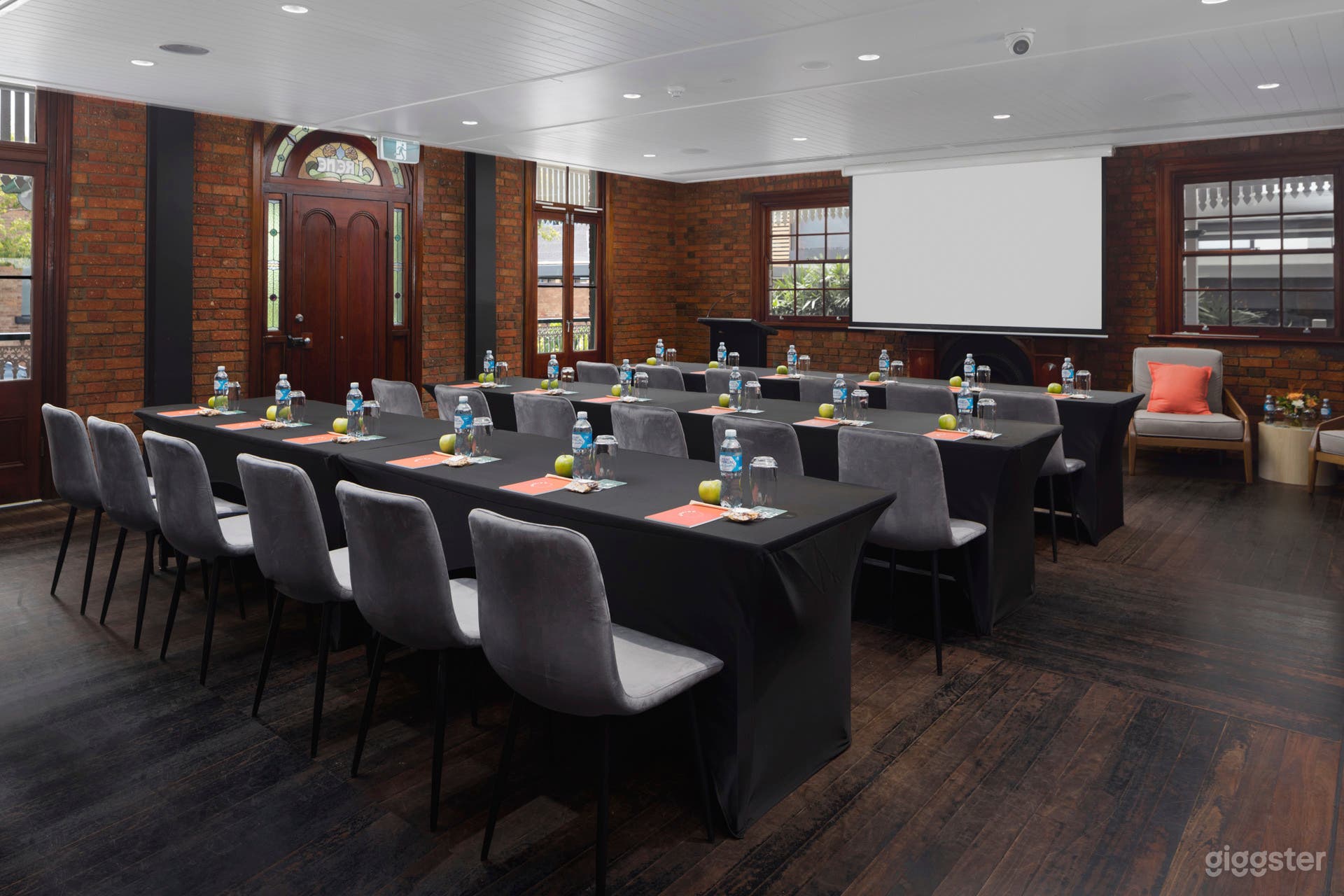 Social House Photo 3