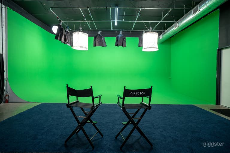  Green screen cyc 