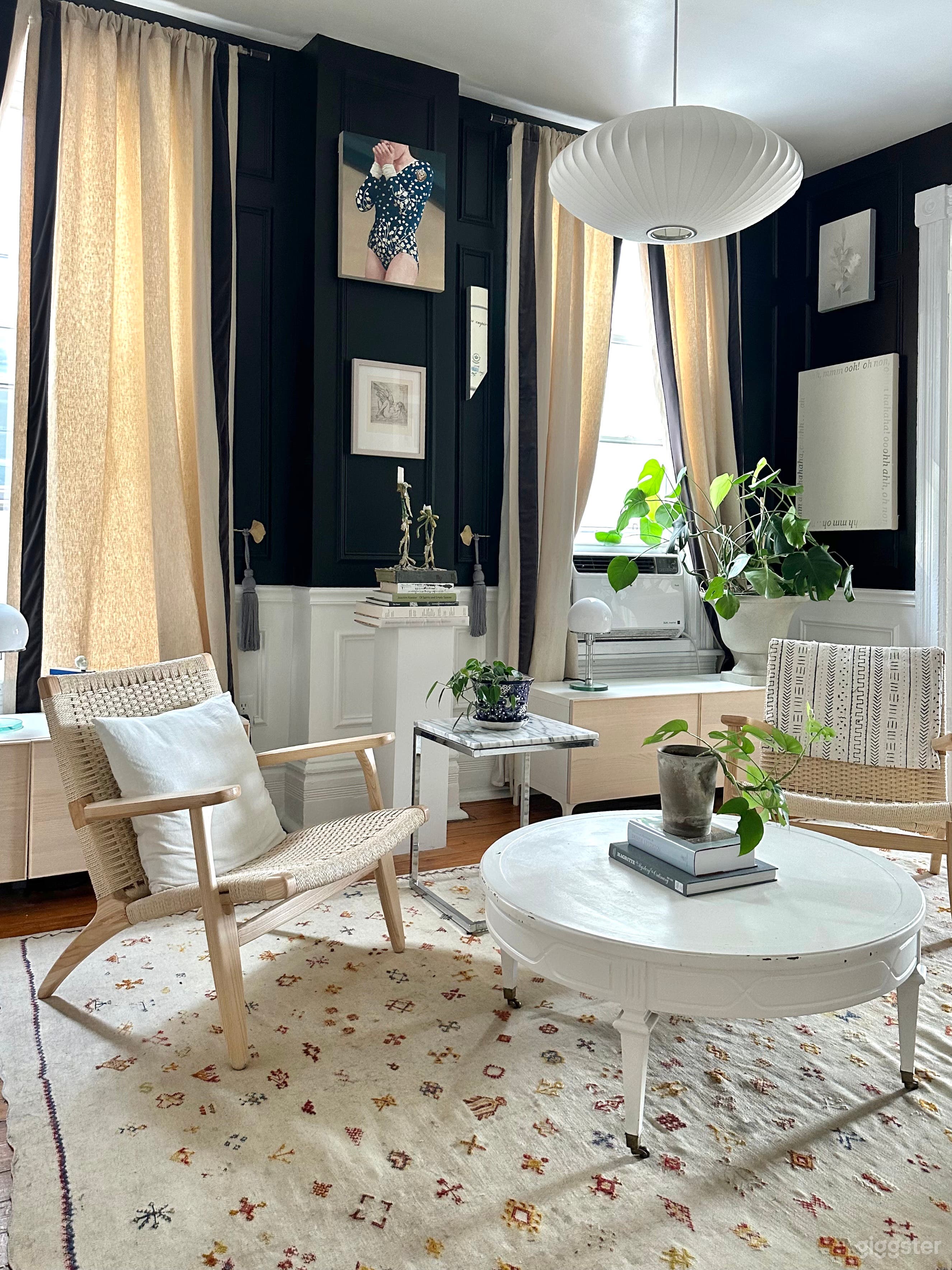 Beautifully Decorated Victorian 2-Flat - Heart of West Town Photo 4