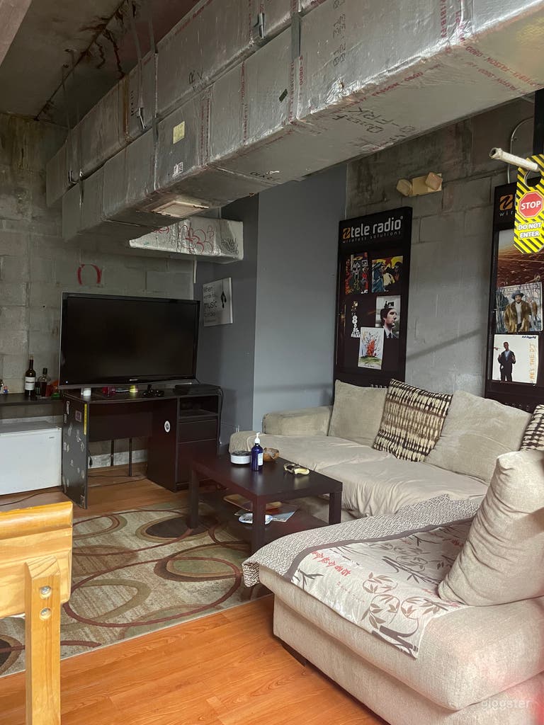  Multi-Purpose Studio Loft Available For Rent 24/7 
