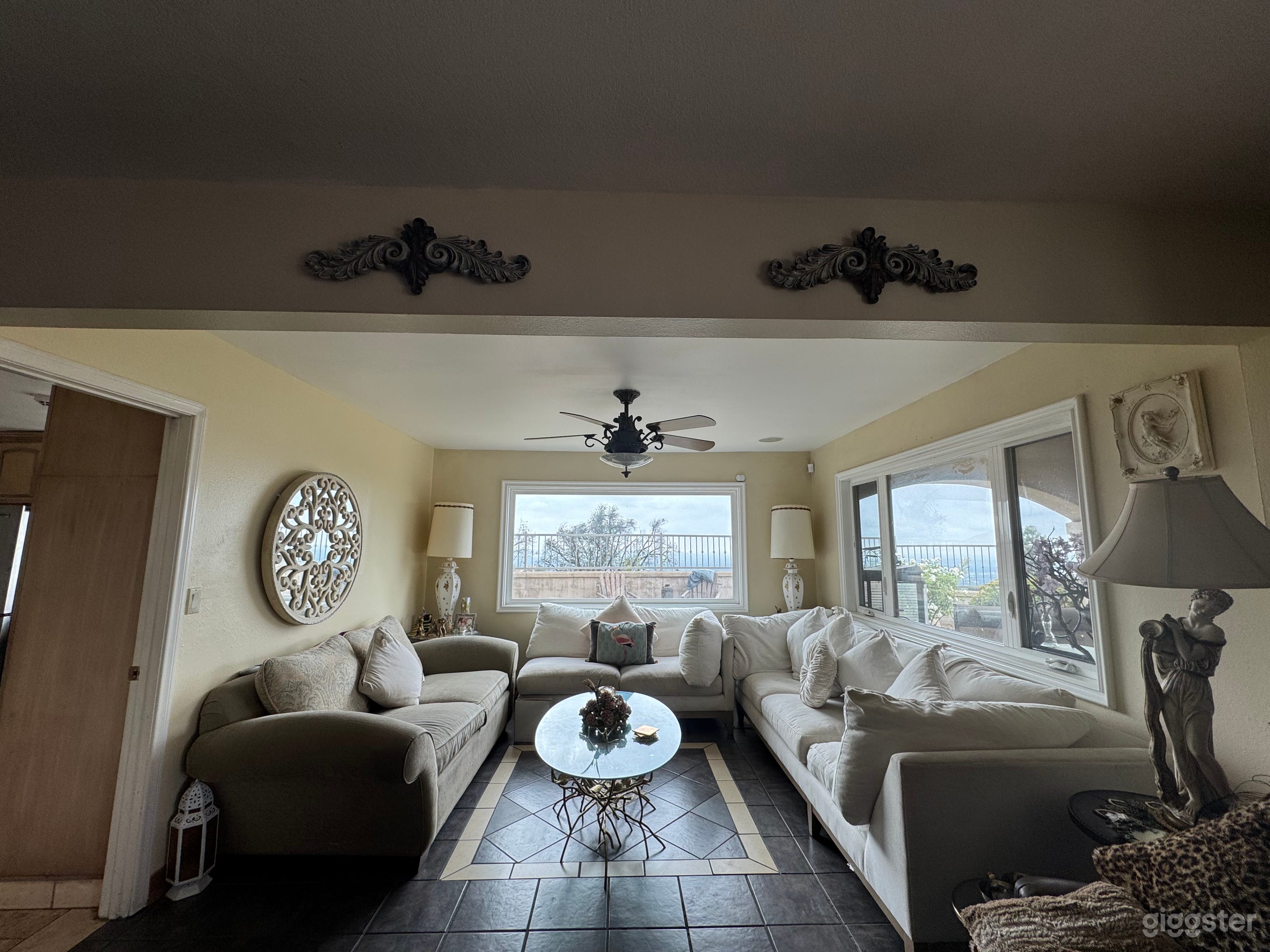 One-of-a-Kind house Location in Altadena 🎬 Photo 4