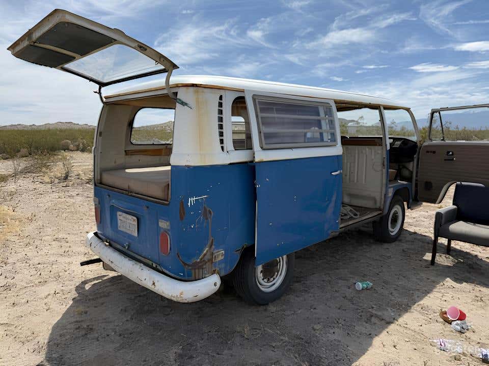 1970 Vintage Hippie Bus Photo 2
