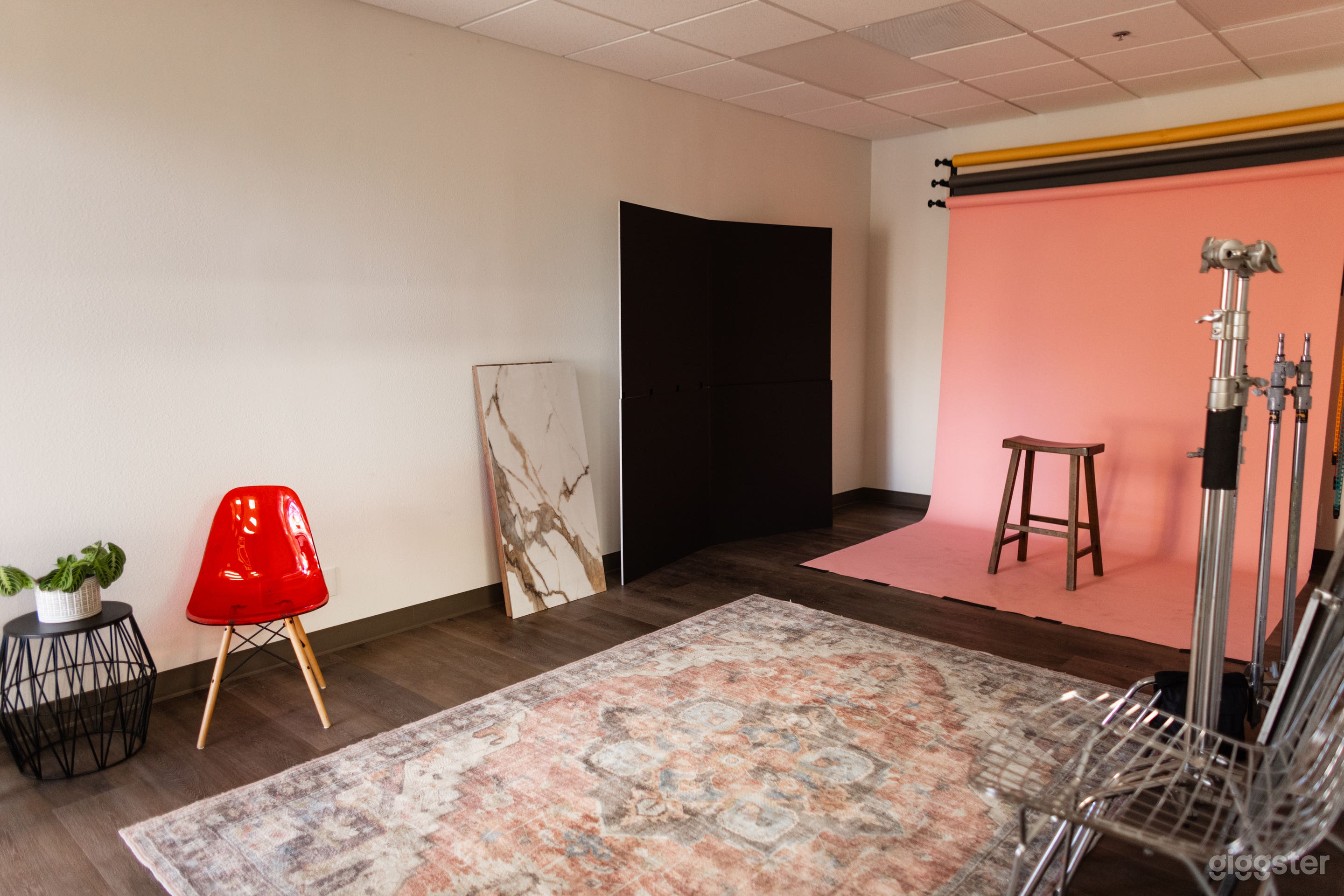 Small flexible production space Photo 4