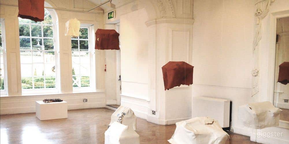 Mirror Gallery Photo 2