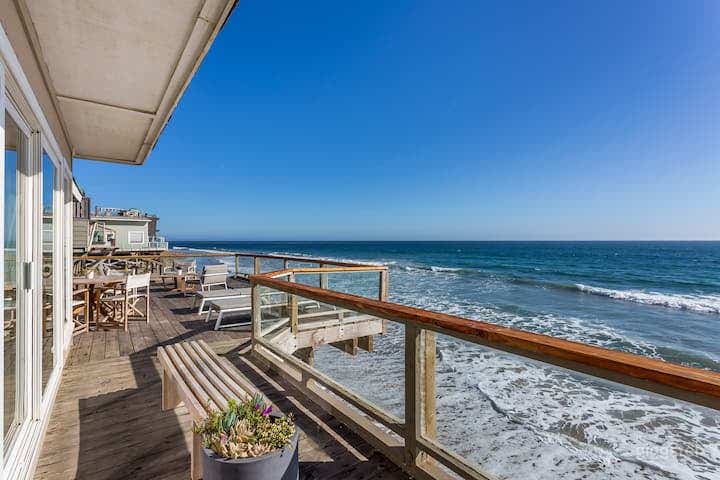 Malibu Beach House on private beach Photo 4