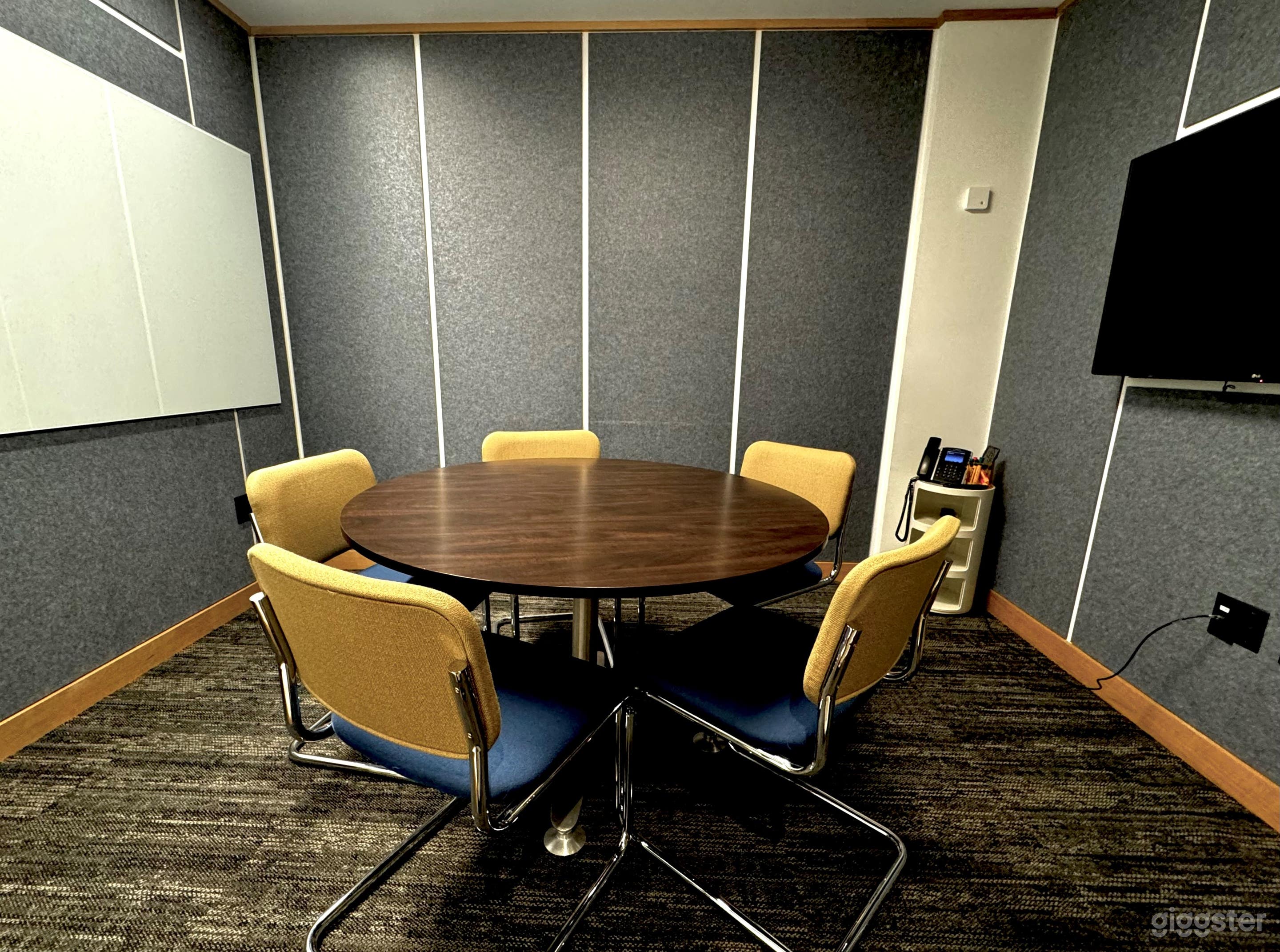 Equipped Conference Rooms  Photo 2