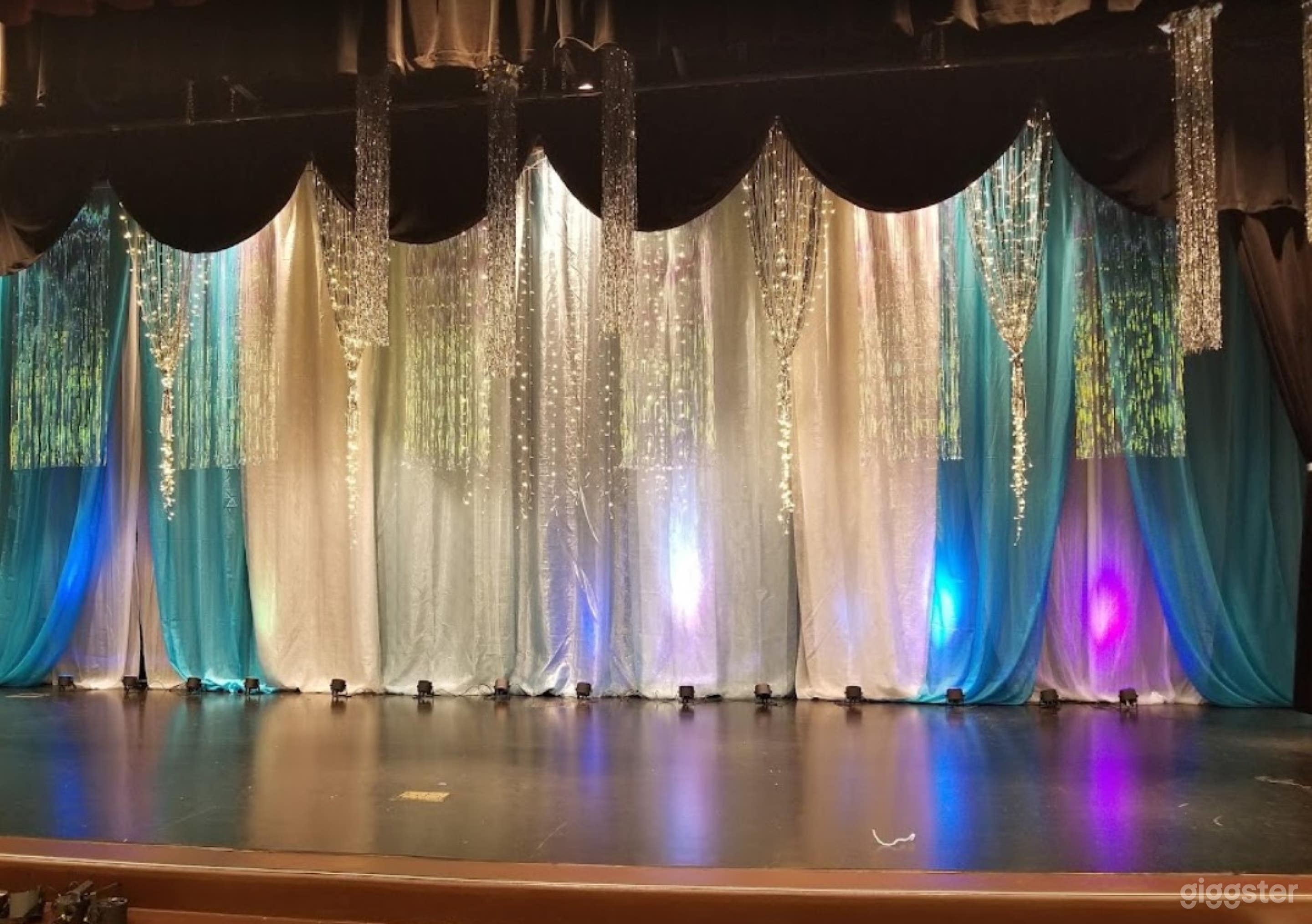 Spacious Main Hall/Theatre Style Space For Events In Dunedin Photo 1