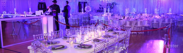  Amplio Salón Principal / Espacio Estilo Teatro para Eventos en Dunedin 