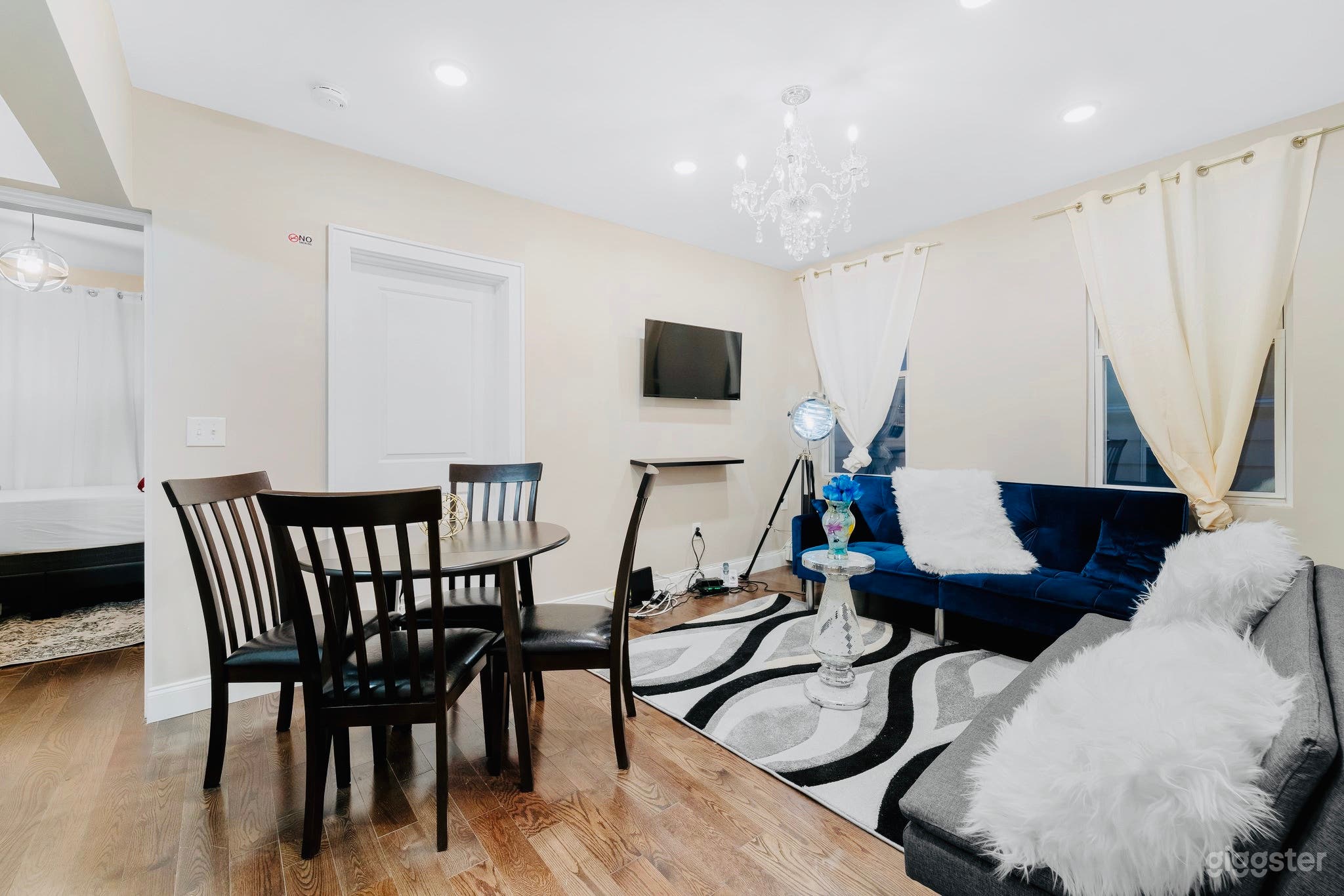 2nd floor will Living room over view