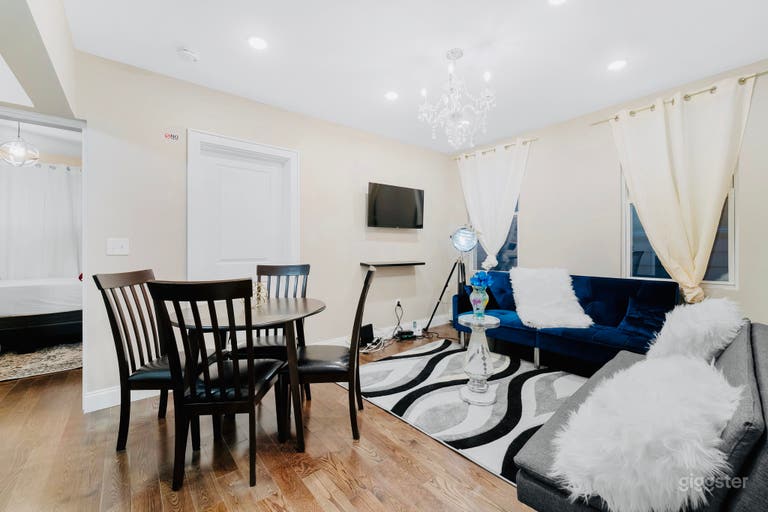  2nd floor will Living room over view 